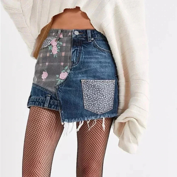 BDG Dresses & Skirts - BDG Urban Outfitters Floral Patchwork Denim Mini Skirt size M